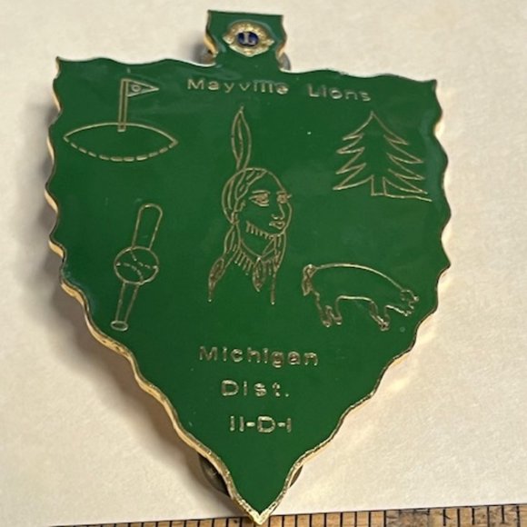 Mayville Lions Michigan Dist. 11-D-1 Lapel Hat Pin Green Gold Trim 2